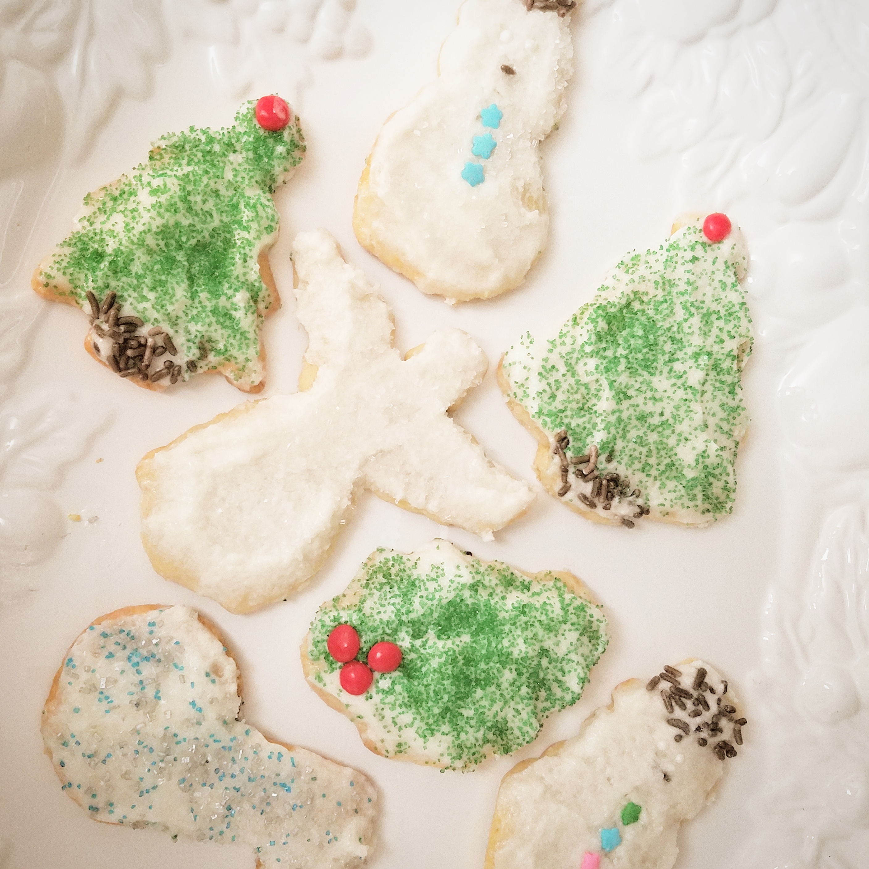 christmas-sugar-cookies-decorated